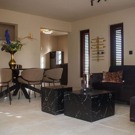Major. Suites Curacao ウィレムスタッド エクステリア 写真
