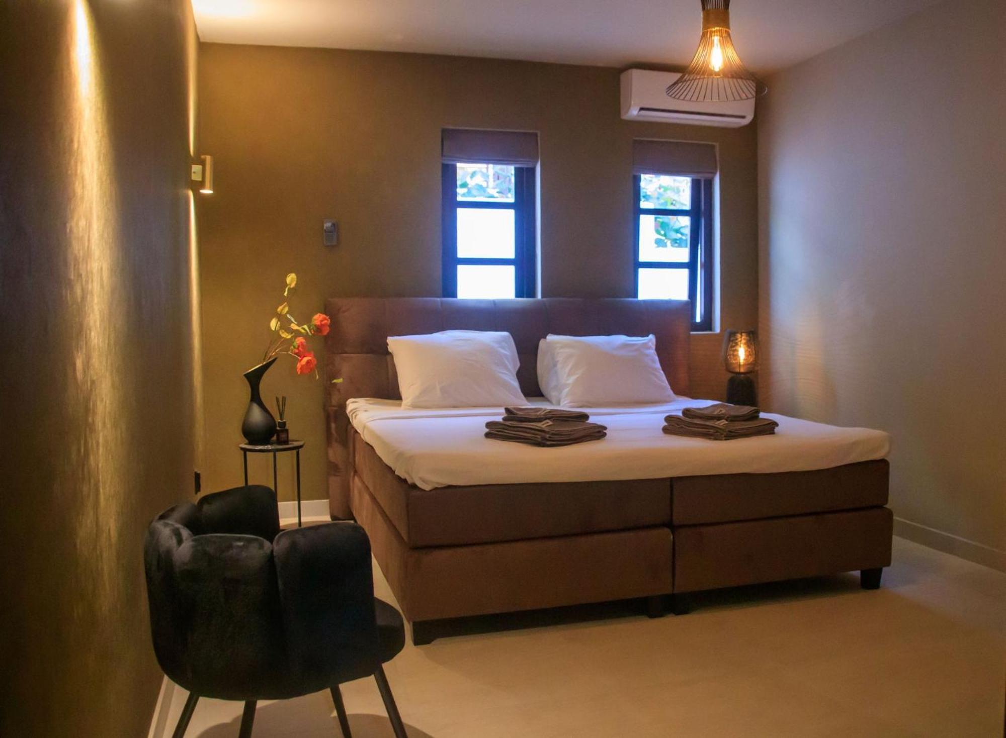 Major. Suites Curacao ウィレムスタッド エクステリア 写真